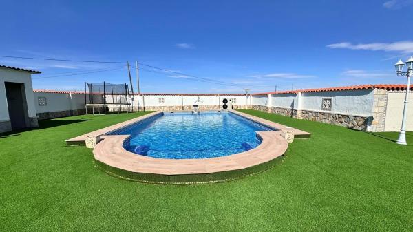 Chalet wolnostojący na sprzedaż w Casa o chalet en Centro, San Miguel de Salinas, San Miguel de Salinas thumbnail 1