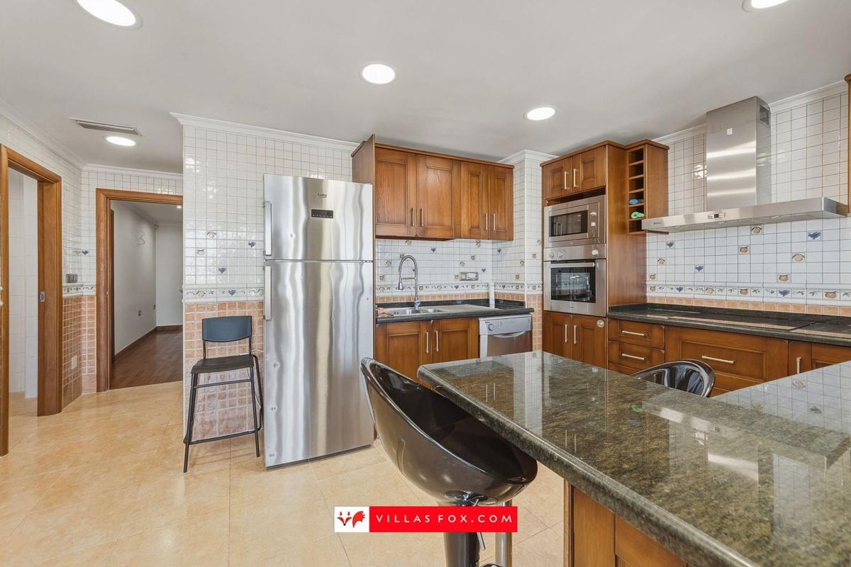 Продажа квартиры на Piso en Plaza Juan Carlos I, Centro, San Miguel de Salinas, Сан-Мигель-де-Салинас
photo 3