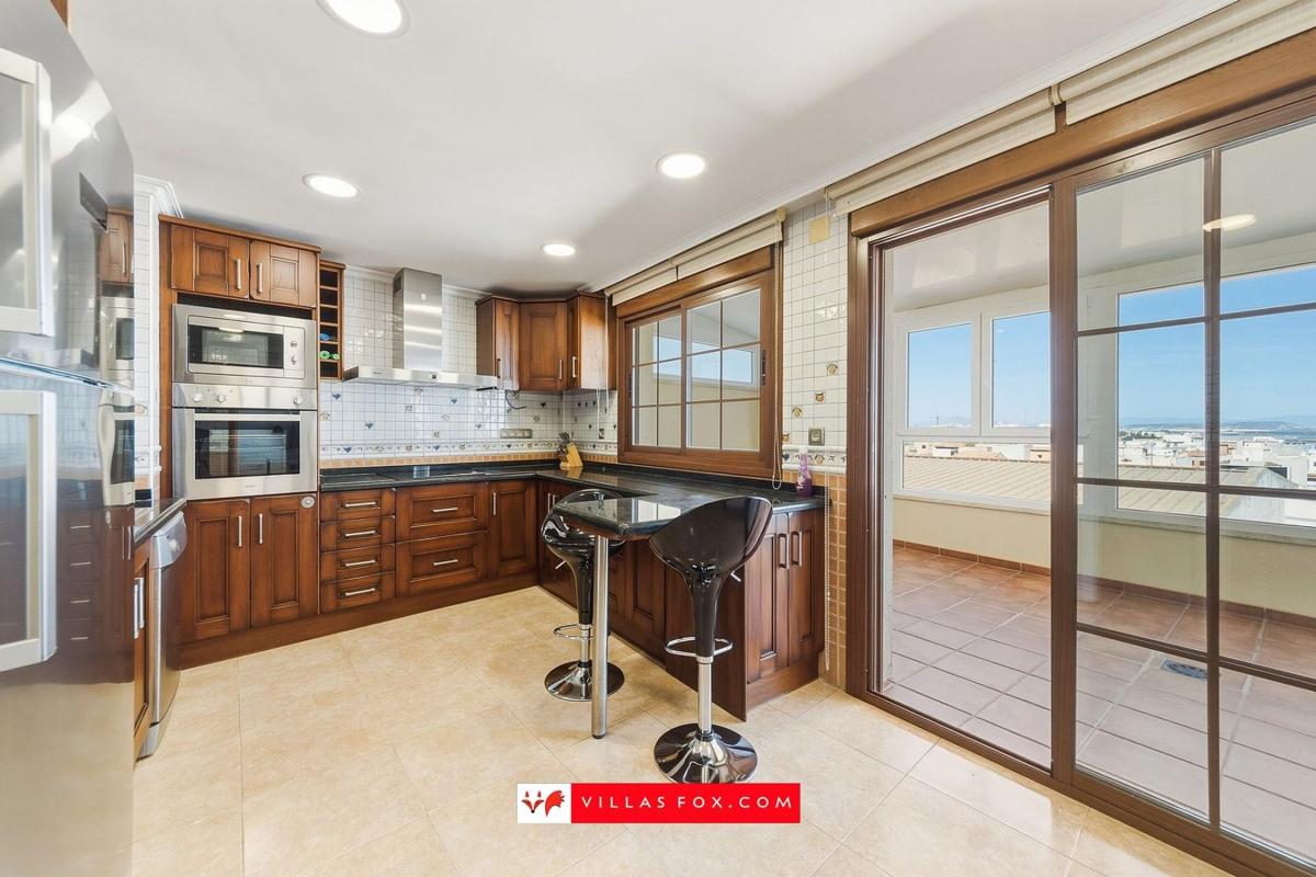 Продажа квартиры на Piso en Plaza Juan Carlos I, Centro, San Miguel de Salinas, Сан-Мигель-де-Салинас
photo 5
