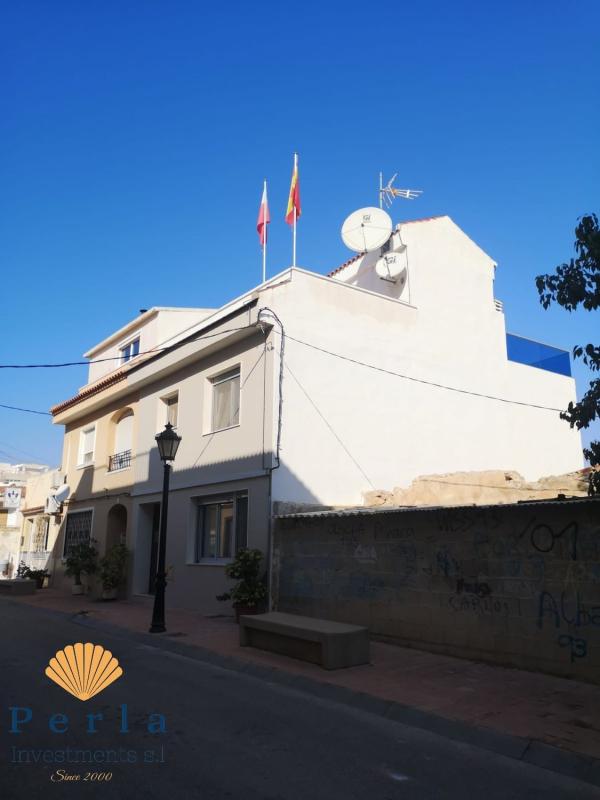 Sale of independent chalet in Chalet pareado en Calle Gabriel Miró, Centro, San Miguel de Salinas, San Miguel de Salinas
photo 5
