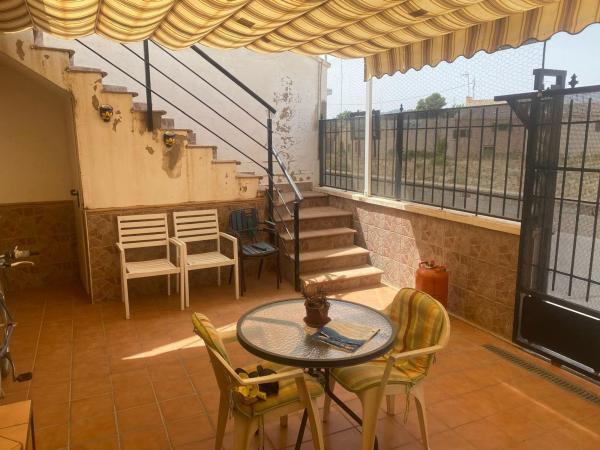 Chalet adosado en venta en Chalet adosado en Pinoso , Pinoso photo 1