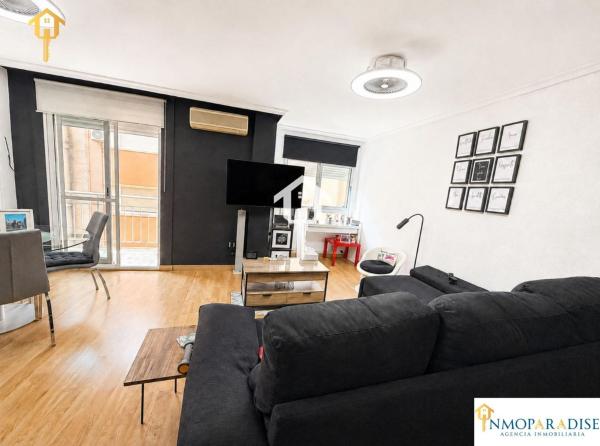 Venta de piso en Piso en Garcia Andreu, Benalúa, Alicante / Alacant, Alicante / Alacant
 photo 1