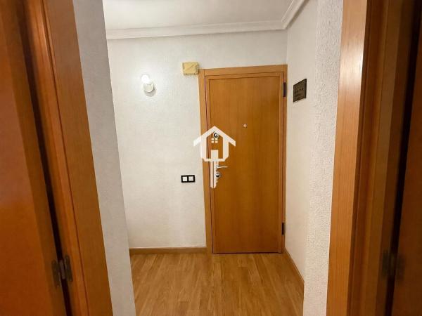 Venta de piso en Piso en Garcia Andreu, Benalúa, Alicante / Alacant, Alicante / Alacant
 photo 2