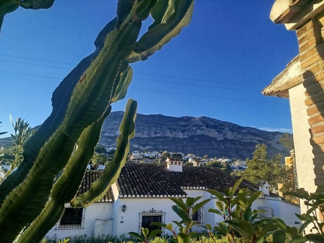 Sprzedaż niezależnego domku jednorodzinnego w  Casa o chalet independiente en Calle Deneb, 16, Les Rotes/Las Rotas, Denia, Dénia photo 2