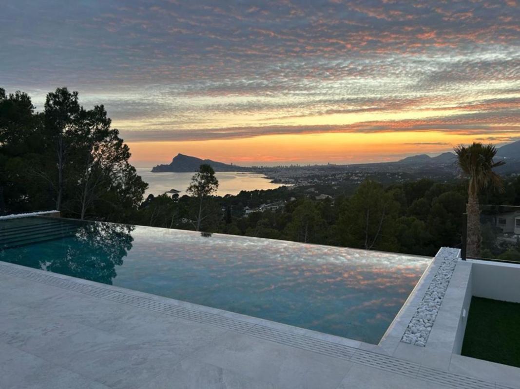 Sprzedaż niezależnego domku jednorodzinnego w Casa o chalet independiente en Altea Hills, Altea, Altea photo 1