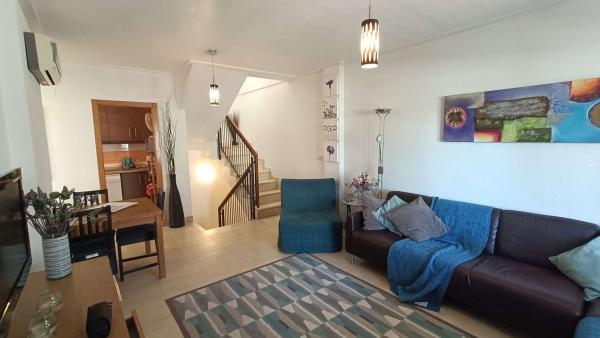 Частный шале на продаже в Casa o chalet en Calle Albatera, Algorfa, Алгорфа thumbnail 2