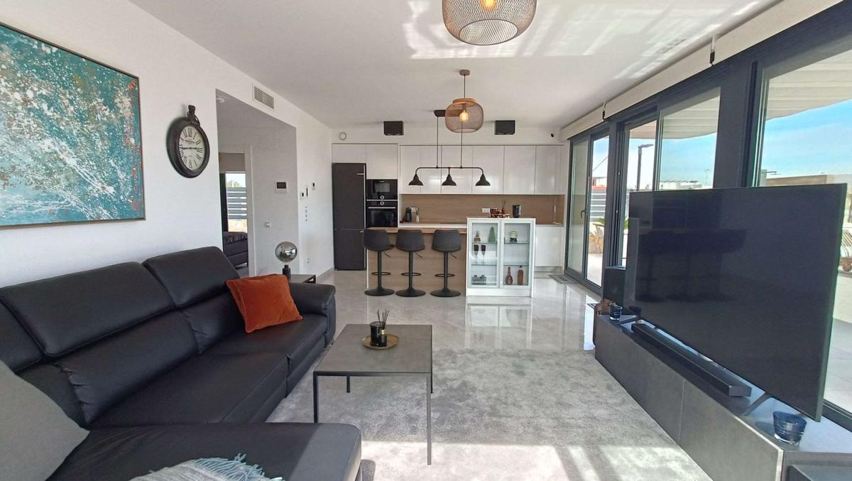 Sprzedaż niezależnego domku jednorodzinnego w Casa o chalet en Calle San Miguel, Algorfa, Algorfa photo 5