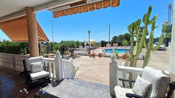 Chalet independiente en venta en Casa o chalet en Partida Barrosa, Crevillente, Crevillente
 photo 3