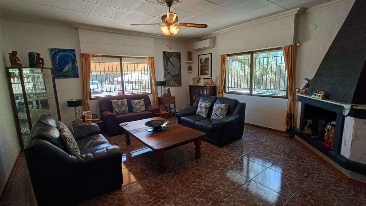 Sprzedaż niezależnego domku jednorodzinnego w  Casa o chalet en Partida Barrosa, Crevillente, Crevillente photo 5