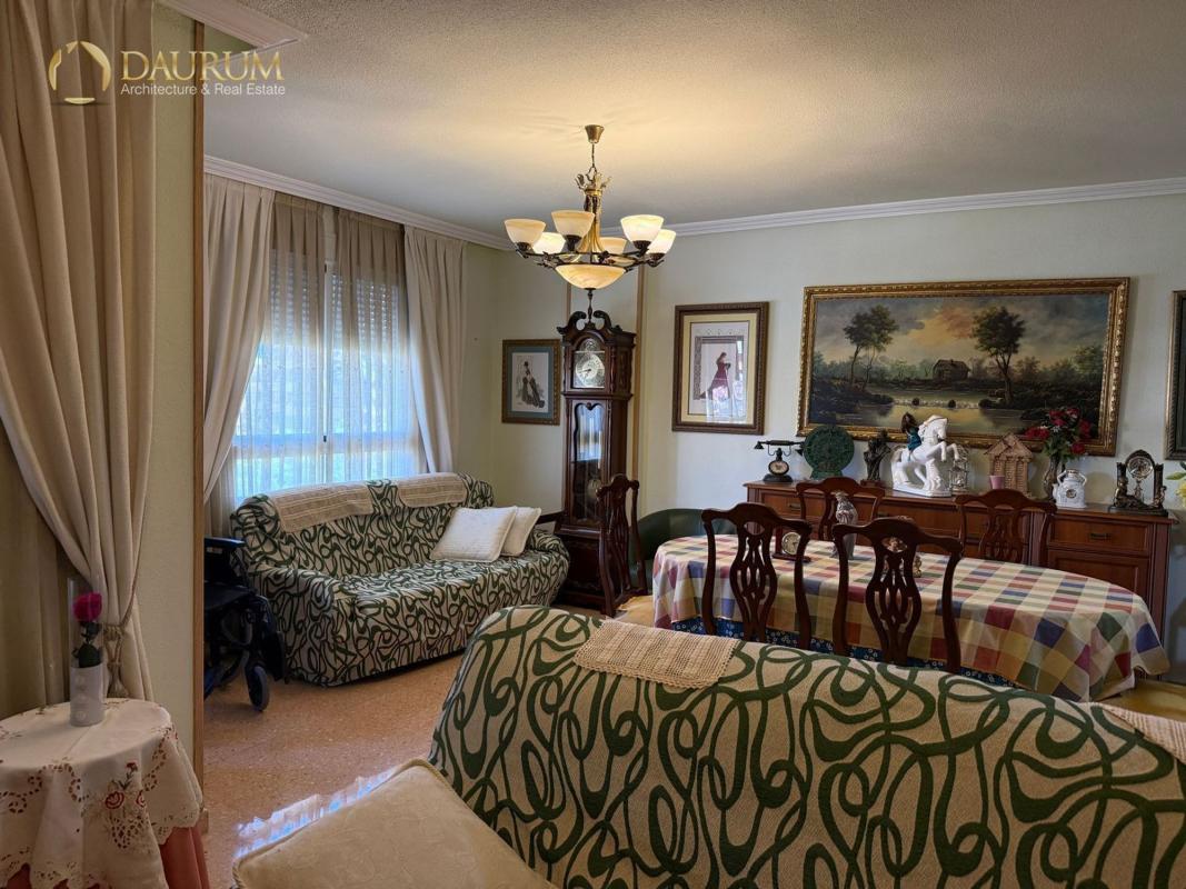 Venta de piso en Piso en Plaza d'Amèrica, Campoamor, Alicante / Alacant, Alicante / Alacant
photo 3
