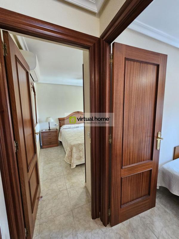 Venta de piso en Piso en Playa de Poniente, Benidorm, Benidorm
photo 1