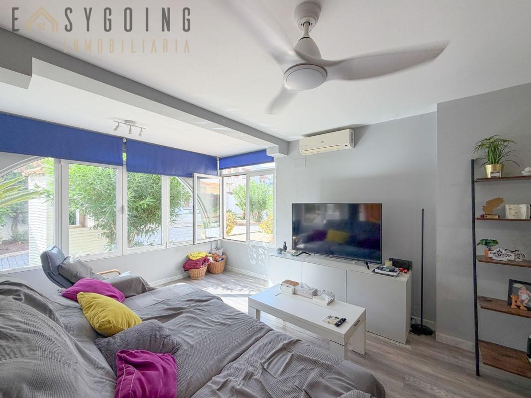 Продажа отдельного шале в  Chalet pareado en Avenida del Carabasí, Arenales del Sol, Elche / Elx, Эльче / Эльх photo 4