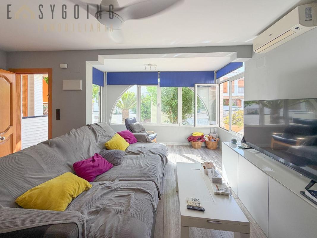 Продажа отдельного шале в  Chalet pareado en Avenida del Carabasí, Arenales del Sol, Elche / Elx, Эльче / Эльх photo 5