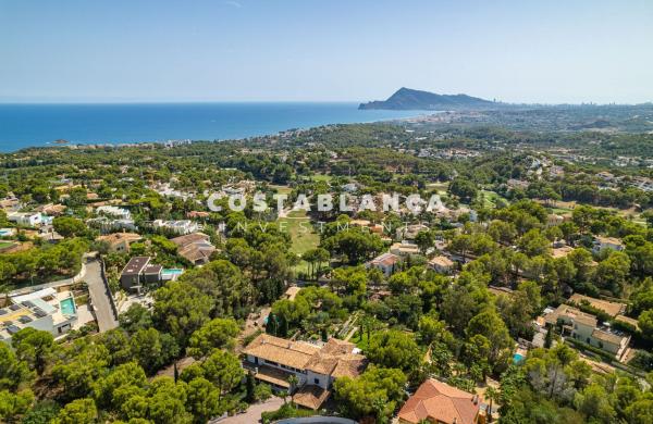 Частный шале на продаже в  Casa o chalet en Calle Romero, Altea la Vella, Altea, Алтея photo 3