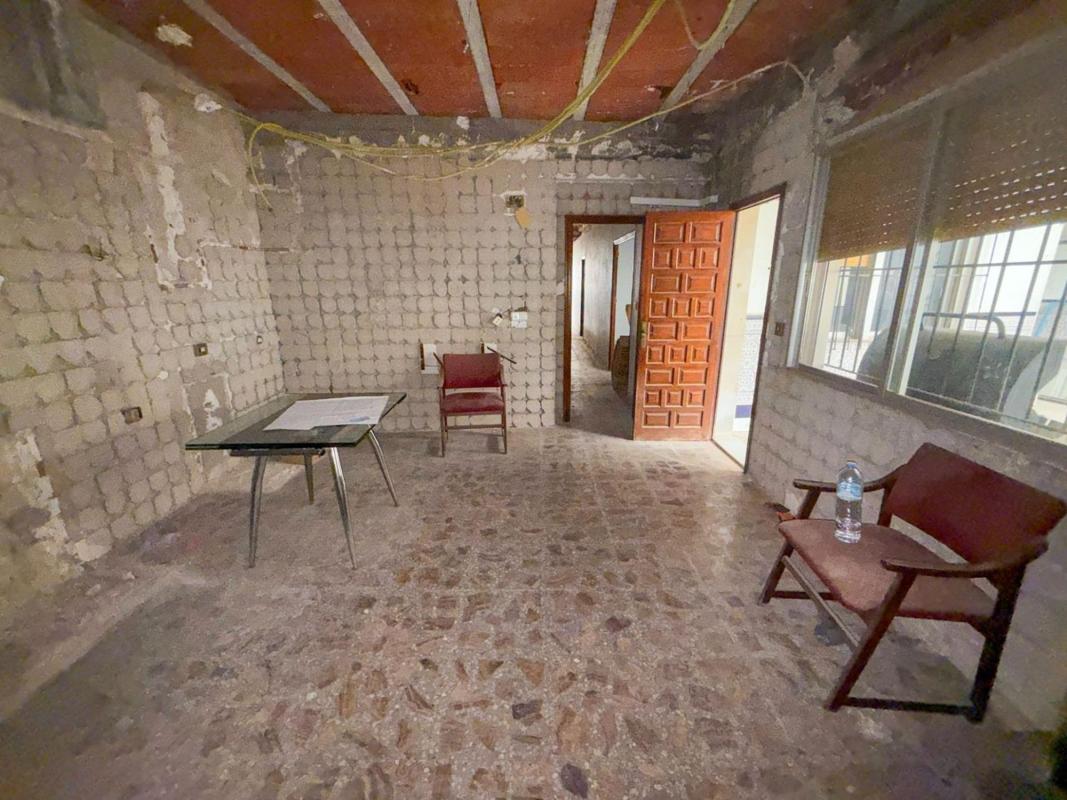 Sprzedaż niezależnego domku jednorodzinnego w  Casa o chalet independiente en Calle Vega Baja, 3, Redovan, Redovan photo 5
