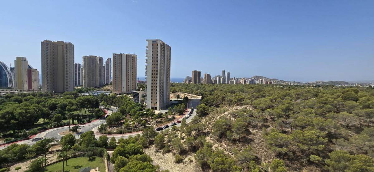 Venta de piso en Piso en Presidente Adolfo Suarez, 18, Pueblo Poniente, Benidorm, Benidorm
photo 1