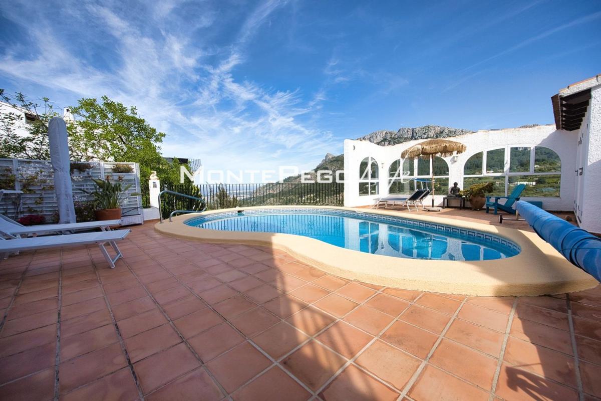 Продажа отдельного шале в Casa o chalet independiente en Devesses - Monte Pego, Denia, Дения photo 1