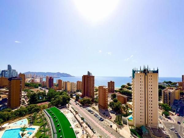 Ático en venta en Ático en Avenida de Benissa, Playa de Poniente, Benidorm, Benidorm thumbnail 1