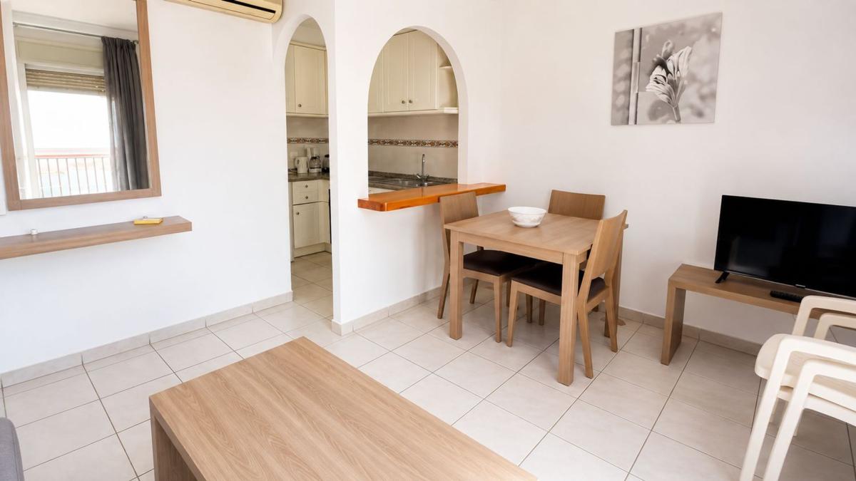 Продажа таунхауса в  Chalet adosado en Urbanització el Tosal, Canuta, Calpe , Кальпе photo 2