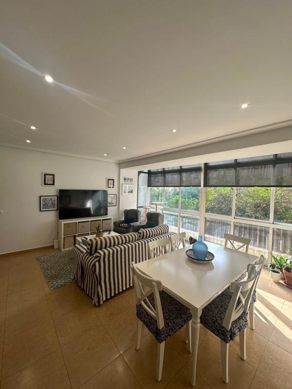 Продажа квартиры на Piso en Calle Doctor Sapena, 30, Plà del Bon Repòs-La Goteta, Alicante / Alacant, Аликанте / Алакант
photo 1