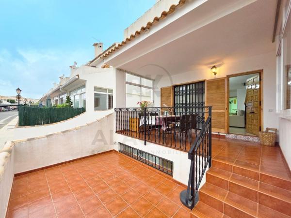 Частный шале на продаже в Casa o chalet independiente en Monte Faro-Altomar, Gran Alacant, Гран-Алакант photo 1