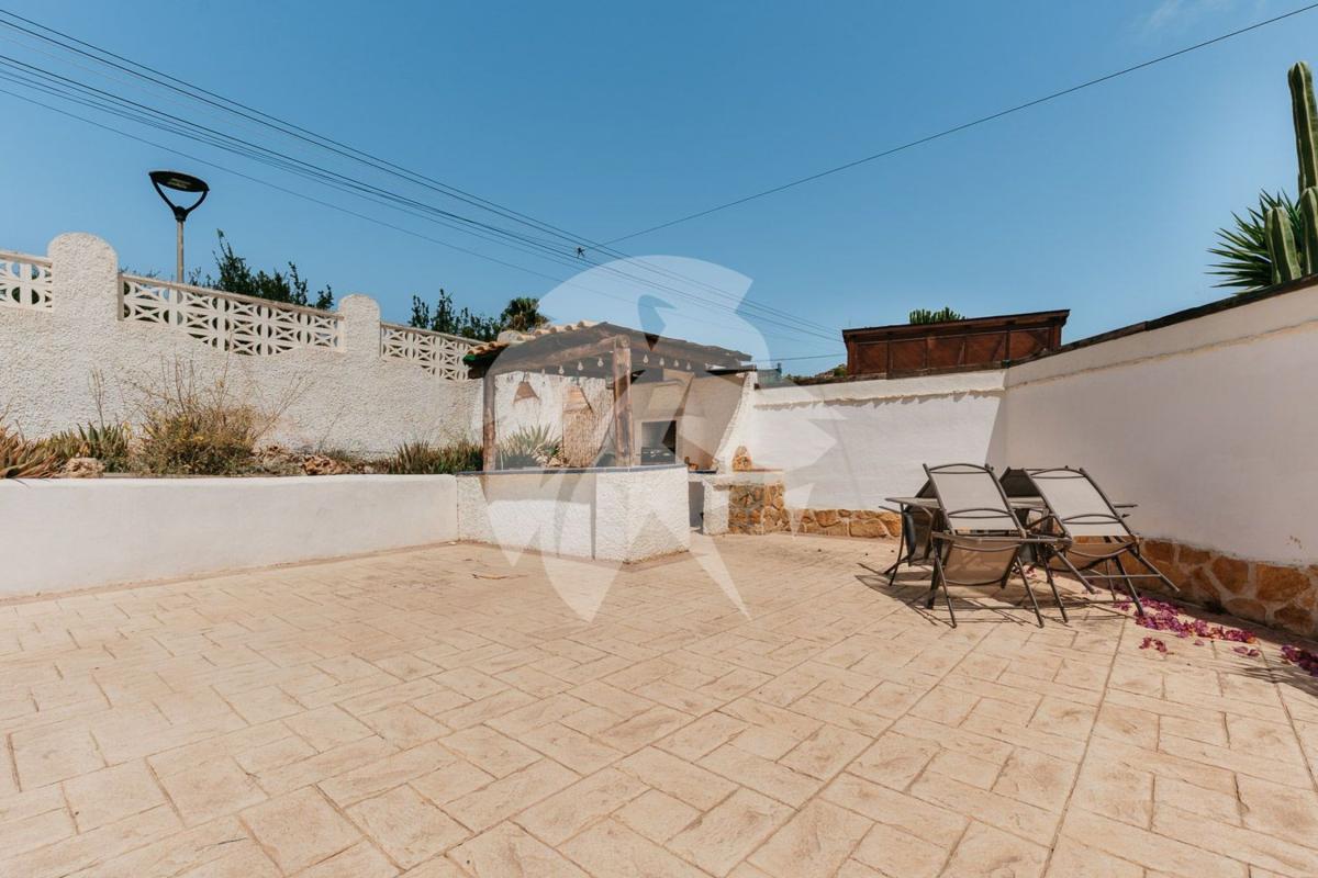 Sale of independent chalet in Casa o chalet independiente en Busot, Busot
photo 4