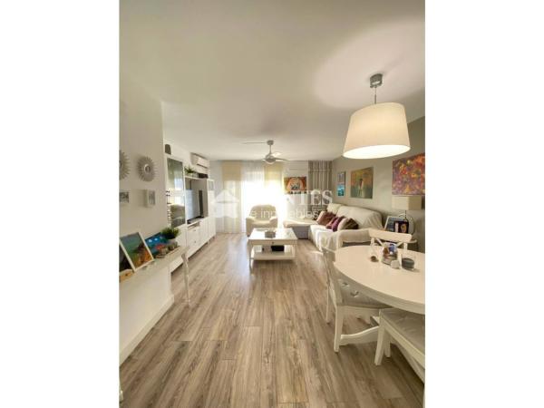 Venta de piso en Piso en Calle Deportista Navarro Olcina, Garbinet - Parque de las Avenidas, Alicante / Alacant, Alicante / Alacant
photo 1