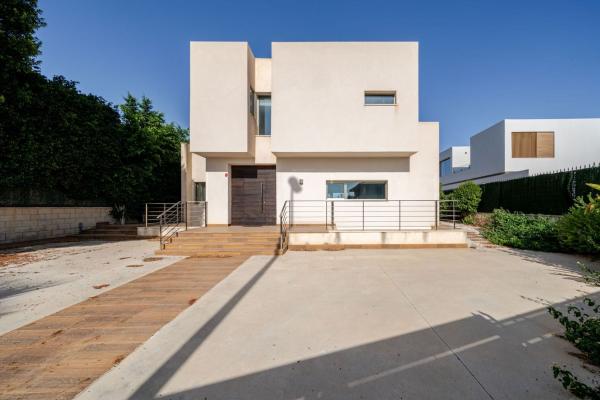 Chalet independiente en venta en Casa o chalet independiente en Calle Reus, Algoda-Matola-Llano de San José, Elche / Elx, Elche / Elx
 photo 3