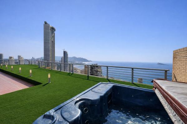 Ático en venta en Ático en Playa de Poniente, Benidorm, Benidorm thumbnail 2