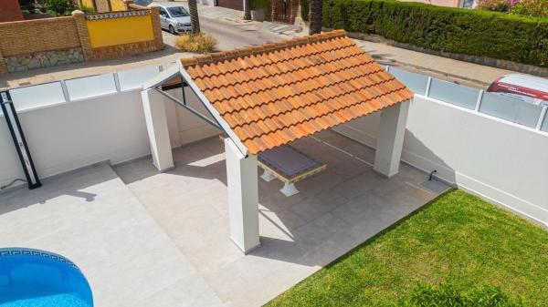 Chalet wolnostojący na sprzedaż w  Casa o chalet independiente en Cabo Roig, Orihuela, Orihuela photo 4
