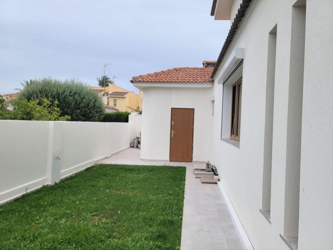 Sprzedaż niezależnego domku jednorodzinnego w Casa o chalet independiente en Cabo Roig, Orihuela, Orihuela photo 5