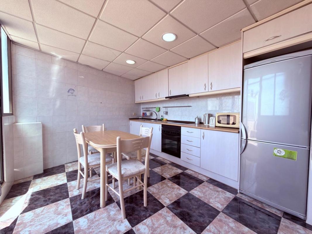 Venta de piso en Piso en Calle Sevilla, Carolinas Bajas, Alicante / Alacant, Alicante / Alacant
 photo 4