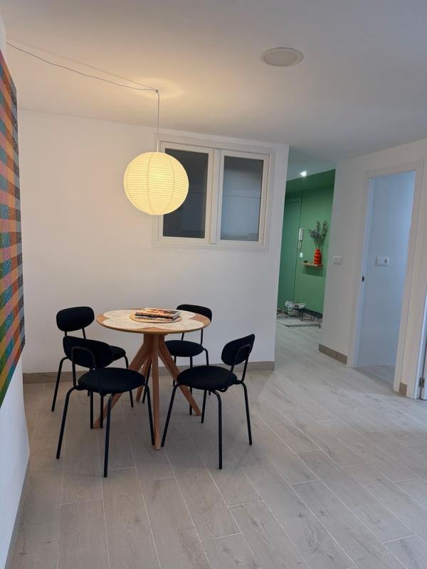 Продажа квартиры на Piso en Calle la Sardina, 20, Centro - Zona Alta, Alcoy / Alcoi, Алкой
photo 2