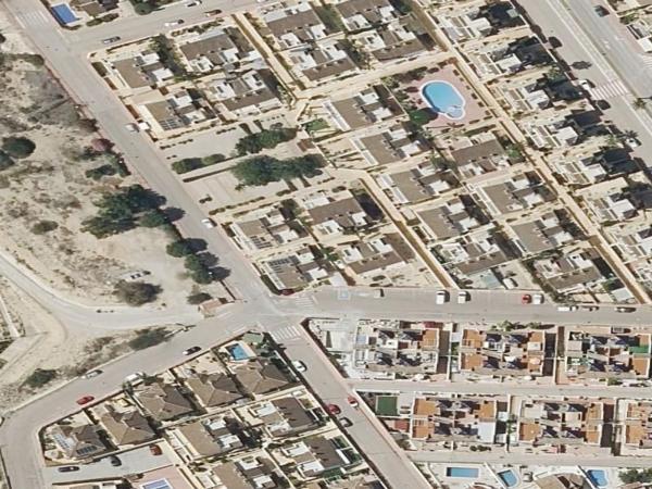 Продажа квартиры на Piso en Calle Aitana, Benijofar, Бенихофар
photo 1