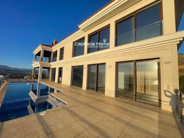 Casa o chalet independiente en Avenida de Tokio, Zona Sierra Helada, Benidorm thumbnail 1