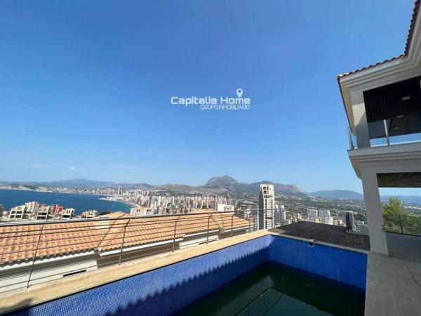 Casa o chalet independiente en Avenida de Tokio, Zona Sierra Helada, Benidorm thumbnail 2