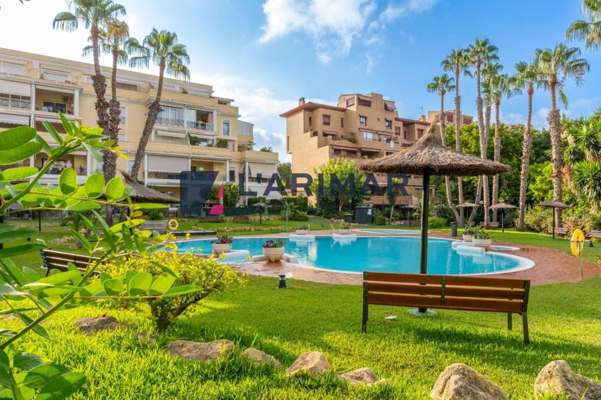 Продажа квартиры на Piso en Calle Escultor José Gutierrez, 21, Alicante Golf, Alicante / Alacant, Аликанте / Алакант
photo 3