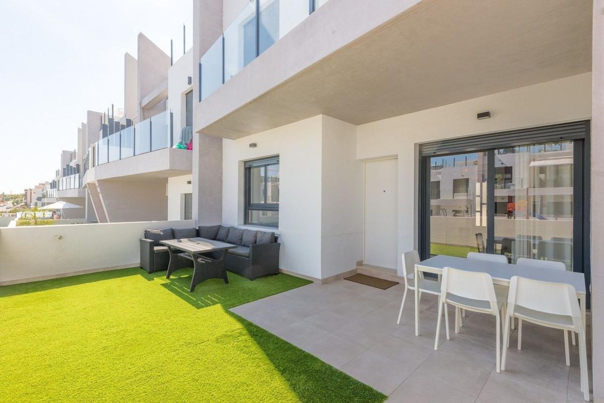 Sale of apartment in Piso en Centro, San Miguel de Salinas, San Miguel de Salinas
photo 5