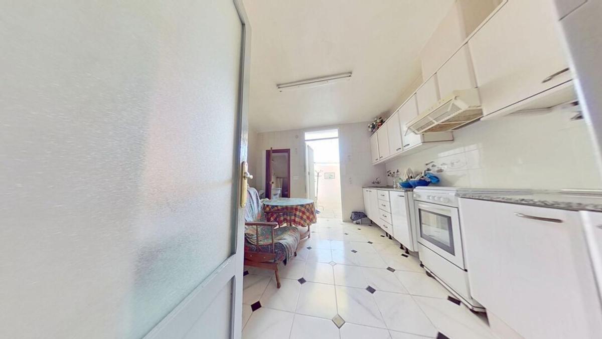 Venta de piso en Piso en Calle Jose Cabo Palomares, San Gabriel, Alicante / Alacant, Alicante / Alacant
photo 2