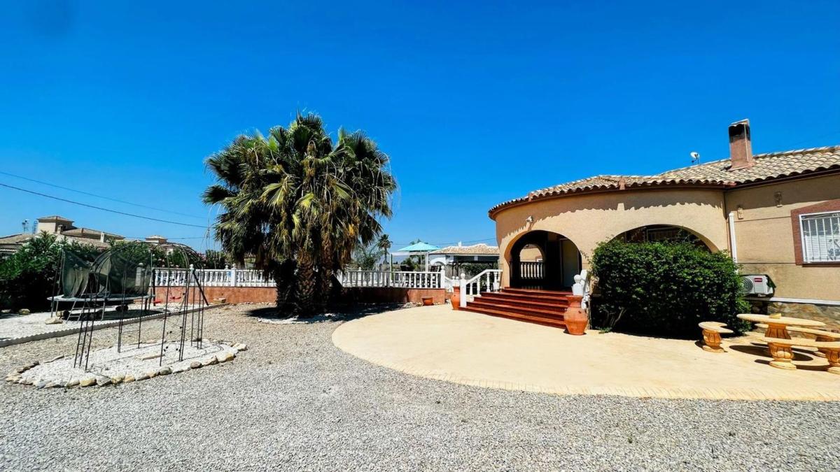 Propiedades en venta y alquiler en España photo 4