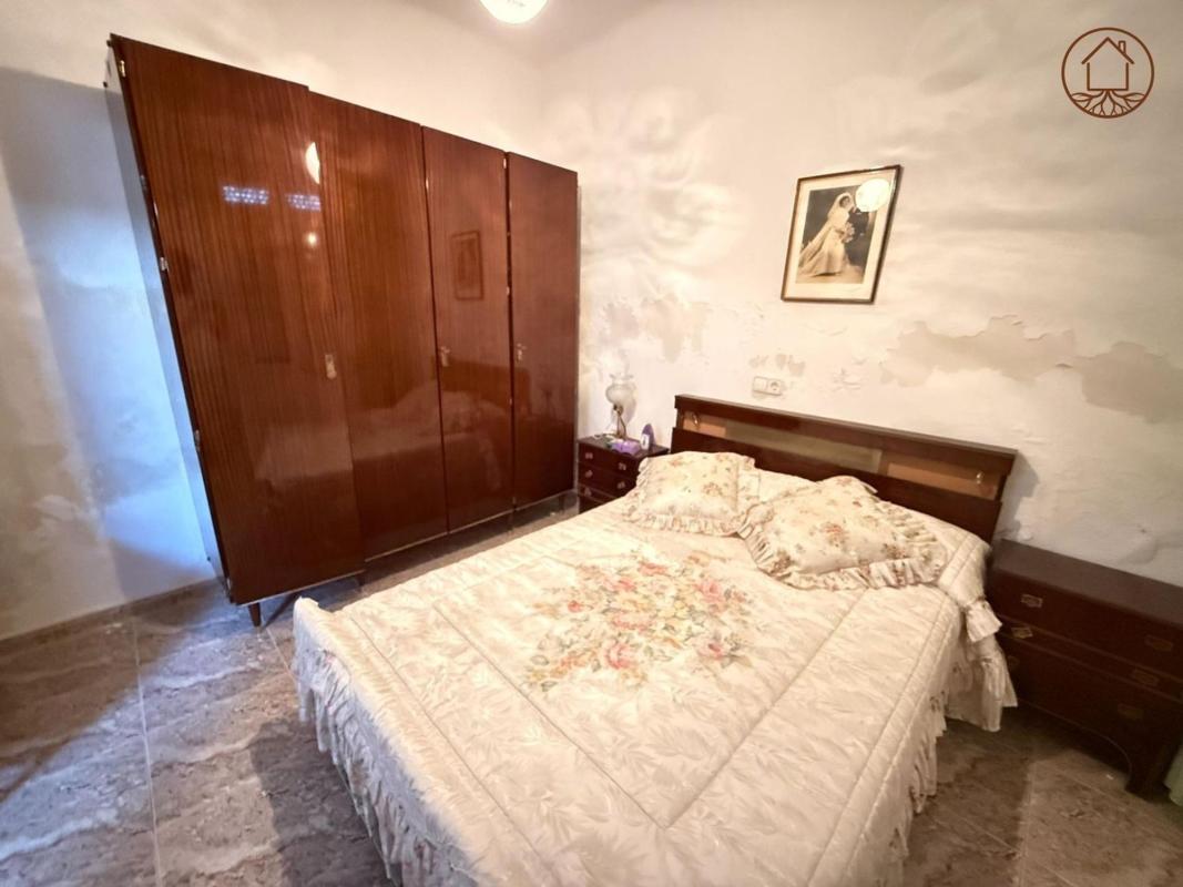 Properties for sale and rent in Spain photo 3