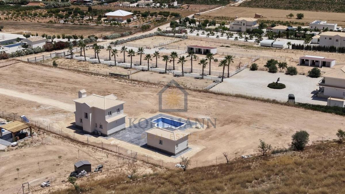 Недвижимость на продажу и в аренду в Испании photo 5