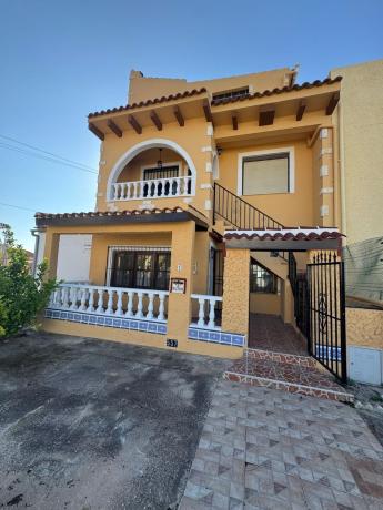 Chalet adosado en Calle Andalucía, 70, San Fulgencio photo 1
