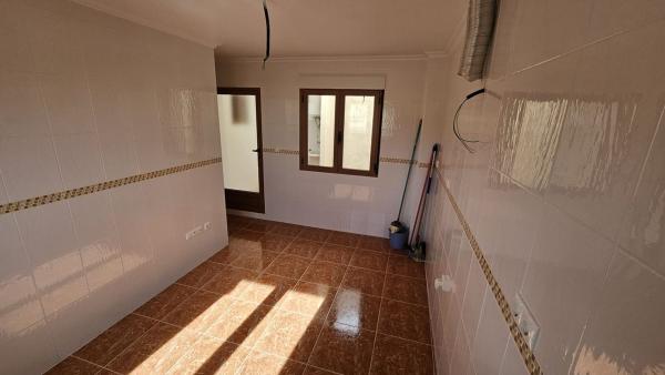 Chalet adosado en Calle Dalias, Pinoso photo 4