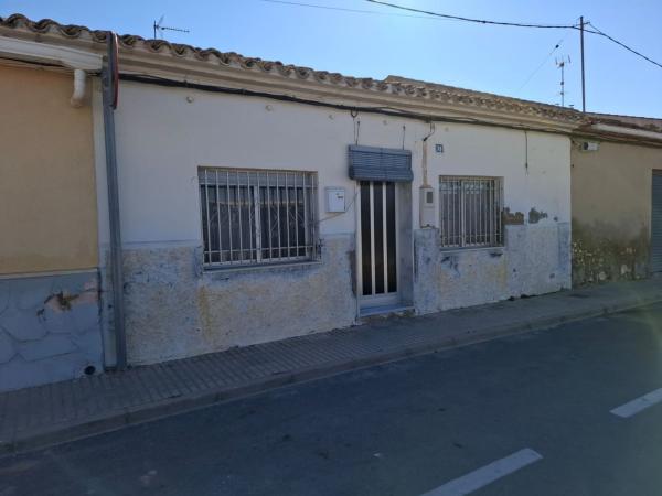 Chalet pareado en Calle Valencia, Pinoso photo 1