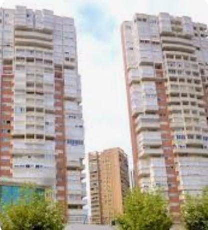 Mieszkanie na sprzedaż w Piso en Avenida de la Comunitat Valenciana, Pueblo Levante, Benidorm, Benidorm photo 1