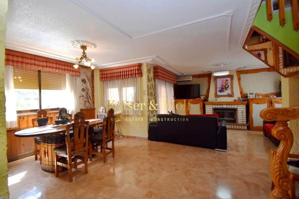 Chalet adosado en Calle Sendra, Crevillente photo 3
