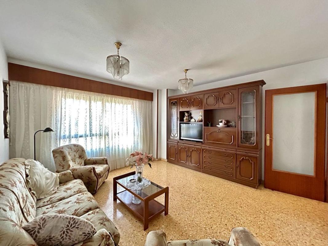 Продажа квартиры на Piso en Calle Espoz y Mina, Carolinas Bajas, Alicante / Alacant, Аликанте / Алакант
photo 2