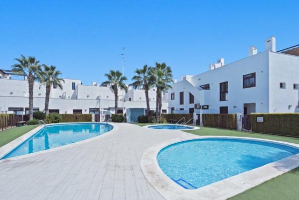 Duplex en venta en Dúplex en Calle Gladiolo s/n, El Mojón, Pilar de la Horadada, Pilar de la Horadada photo 1
