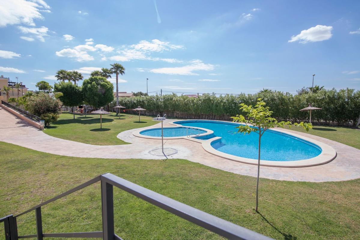 Sale of apartment in Piso en Calle de l'Algeps, 1, Valle del Sol - Rio Park, Mutxamel, Mutxamel
photo 2